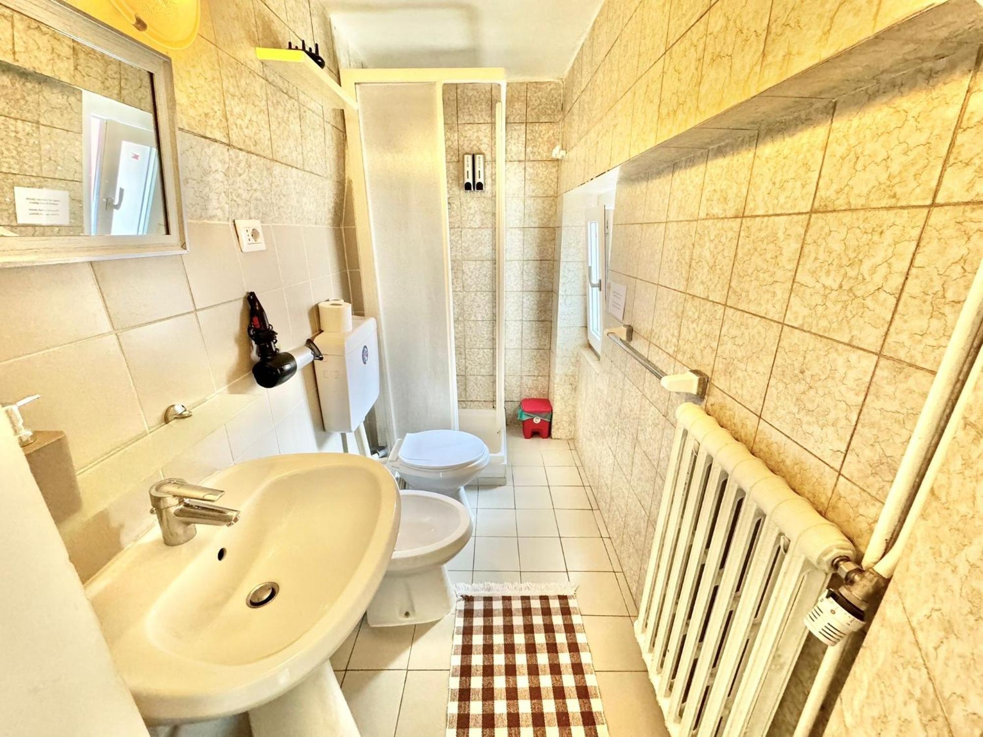 Maison Sarraj Parme Extérieur photo