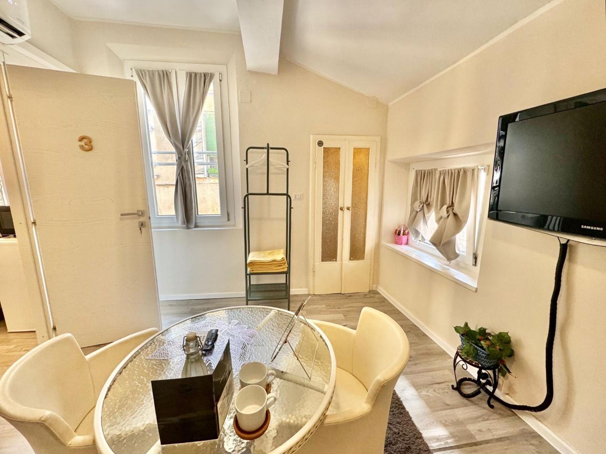 Maison Sarraj Parme Extérieur photo