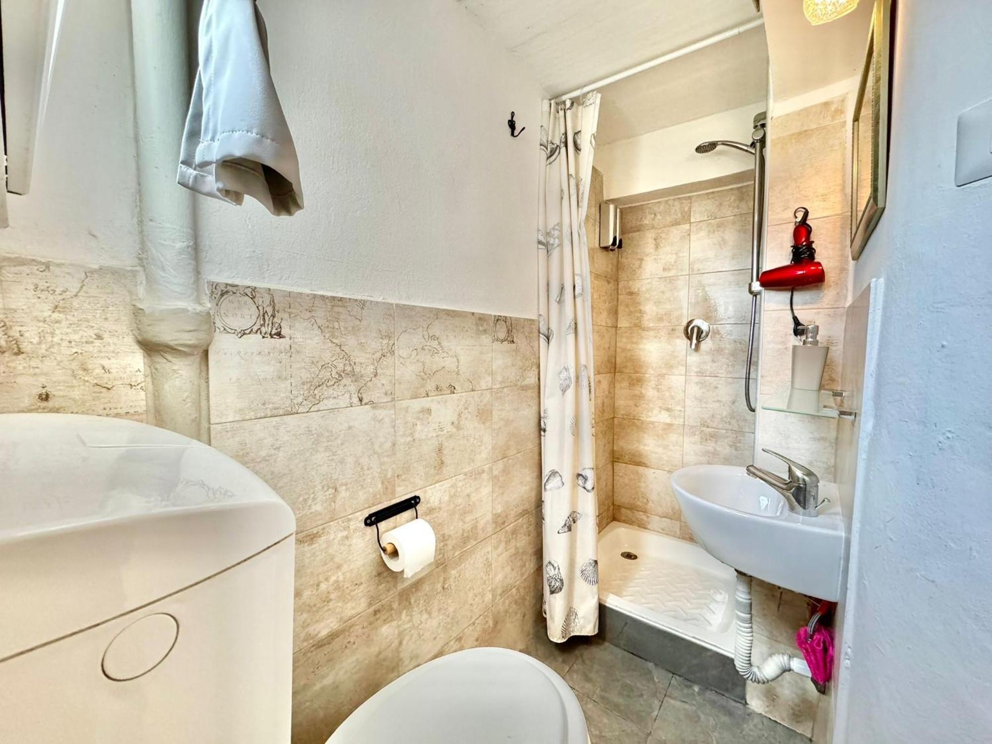 Maison Sarraj Parme Extérieur photo