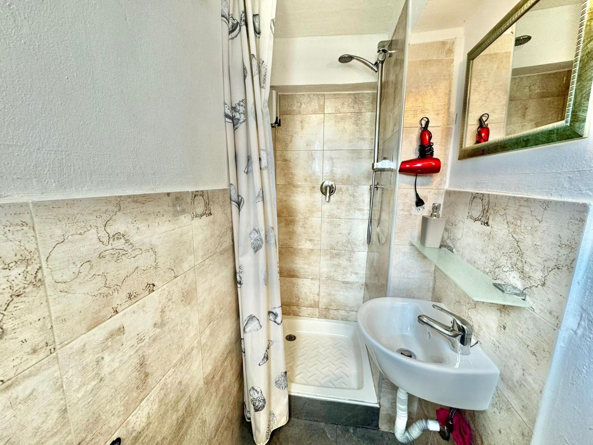 Maison Sarraj Parme Extérieur photo