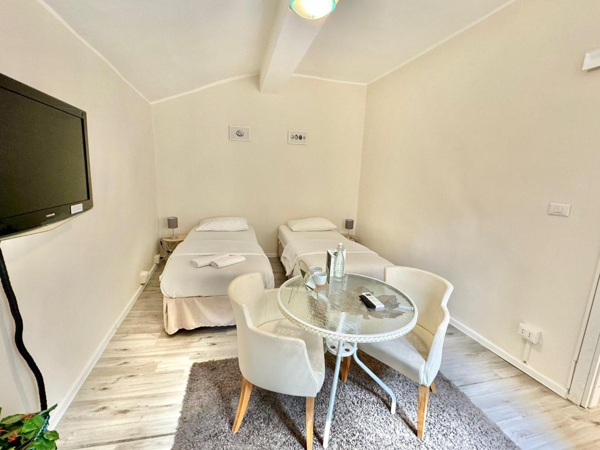 Maison Sarraj Parme Extérieur photo